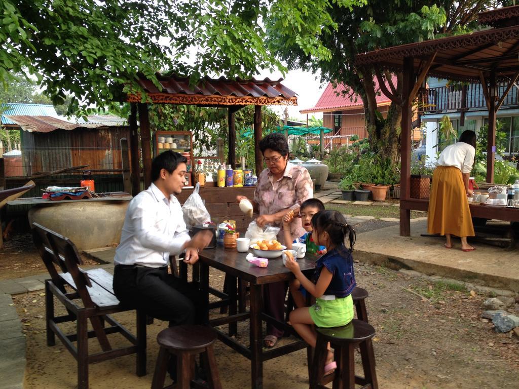 The Little Village * Lop Buri